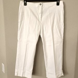 Jones New York Sport white crop jean